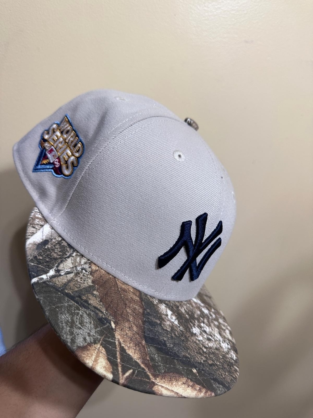 New Era Men Navy NY Logo Cap with Camo Brim